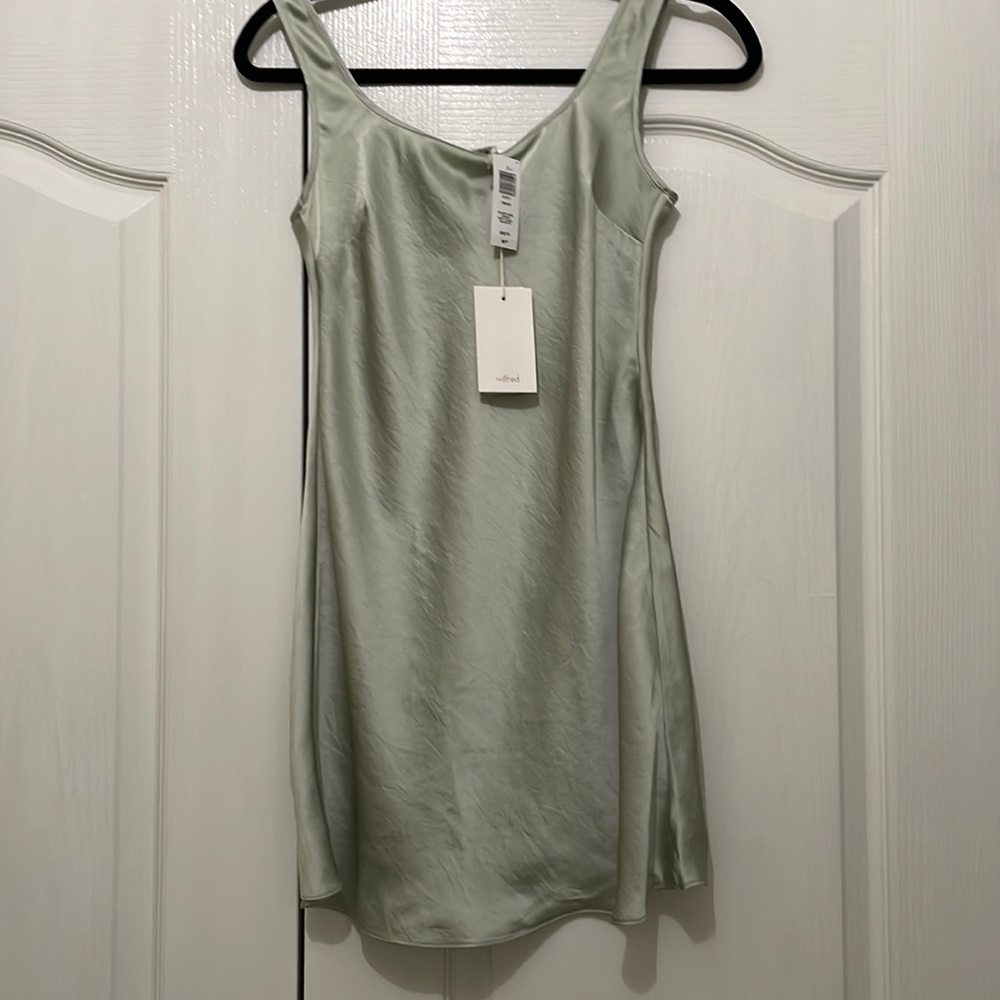 Aritzia Wilfred Tryst Slip Dress
